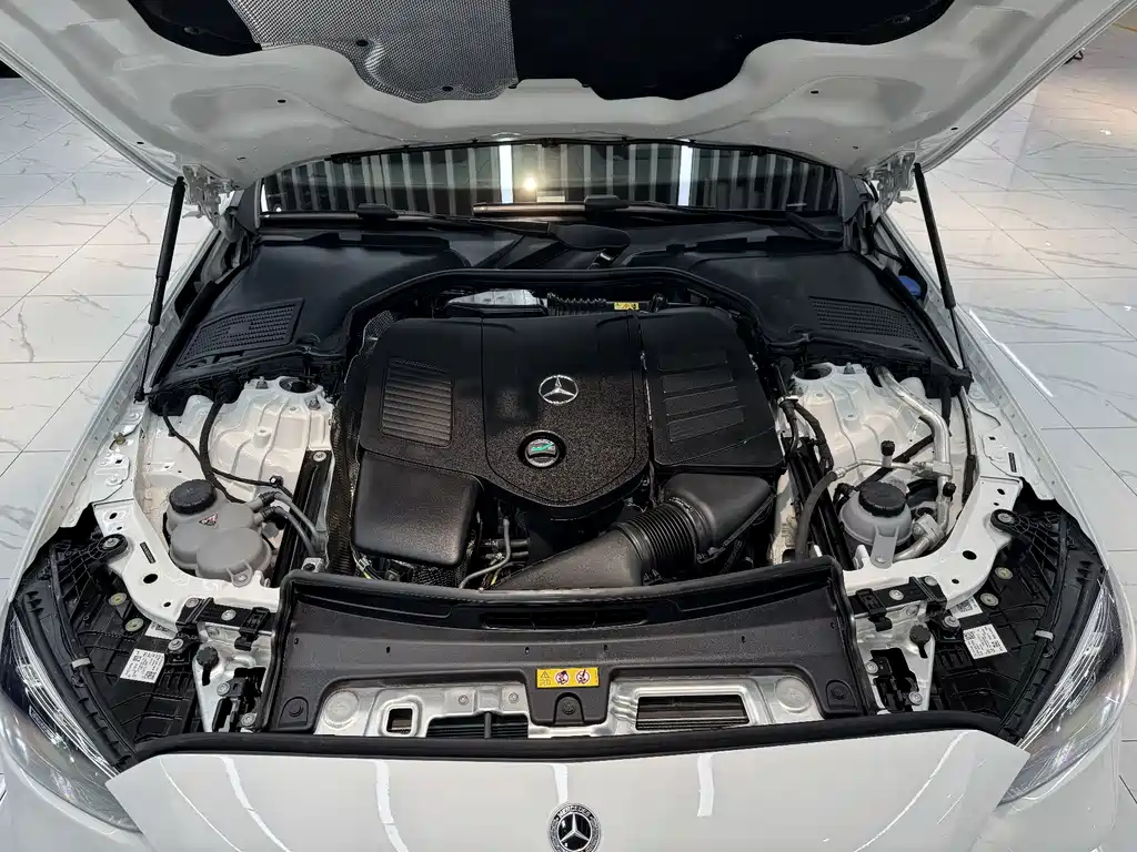 Mercedes-Benz C-Class — миниатюра 14