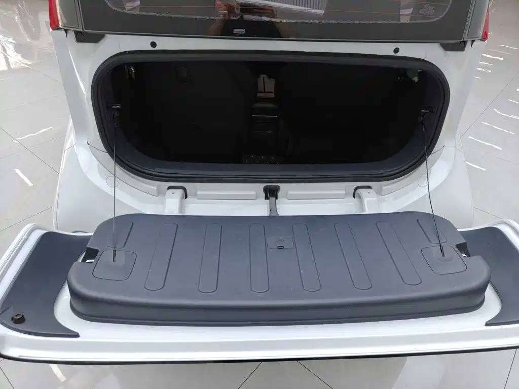 Wuling Nano EV — миниатюра 7