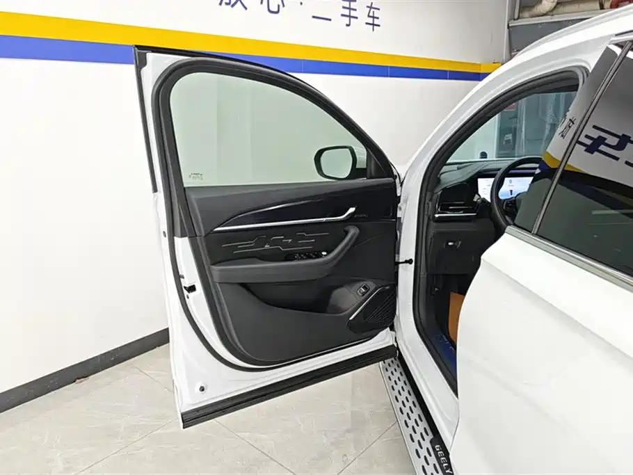 Geely Monjaro L 2024 2.0TD AT