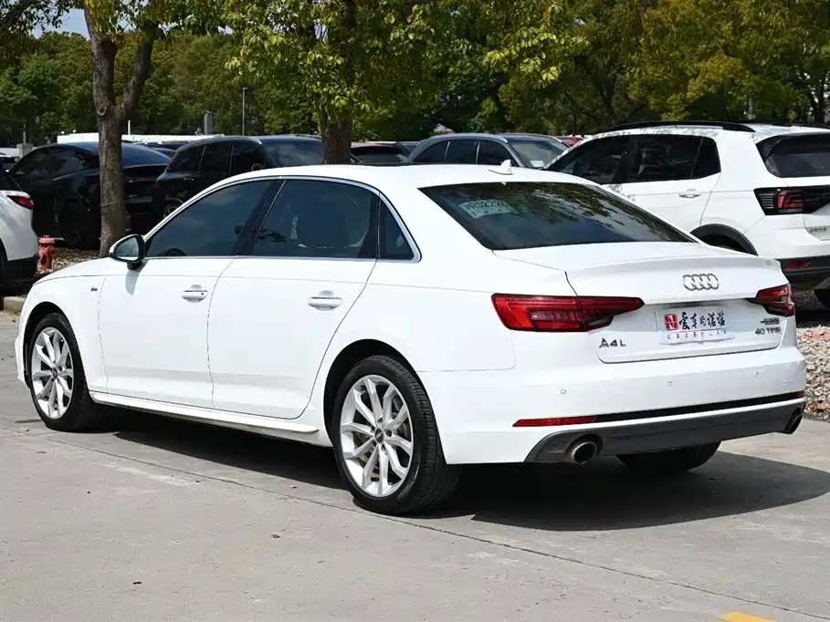 Audi A4L 2017 40 TFSI