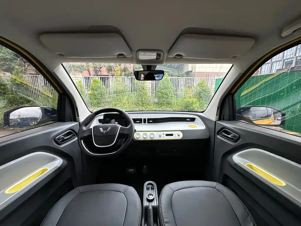 Wuling MINIEV — миниатюра 5