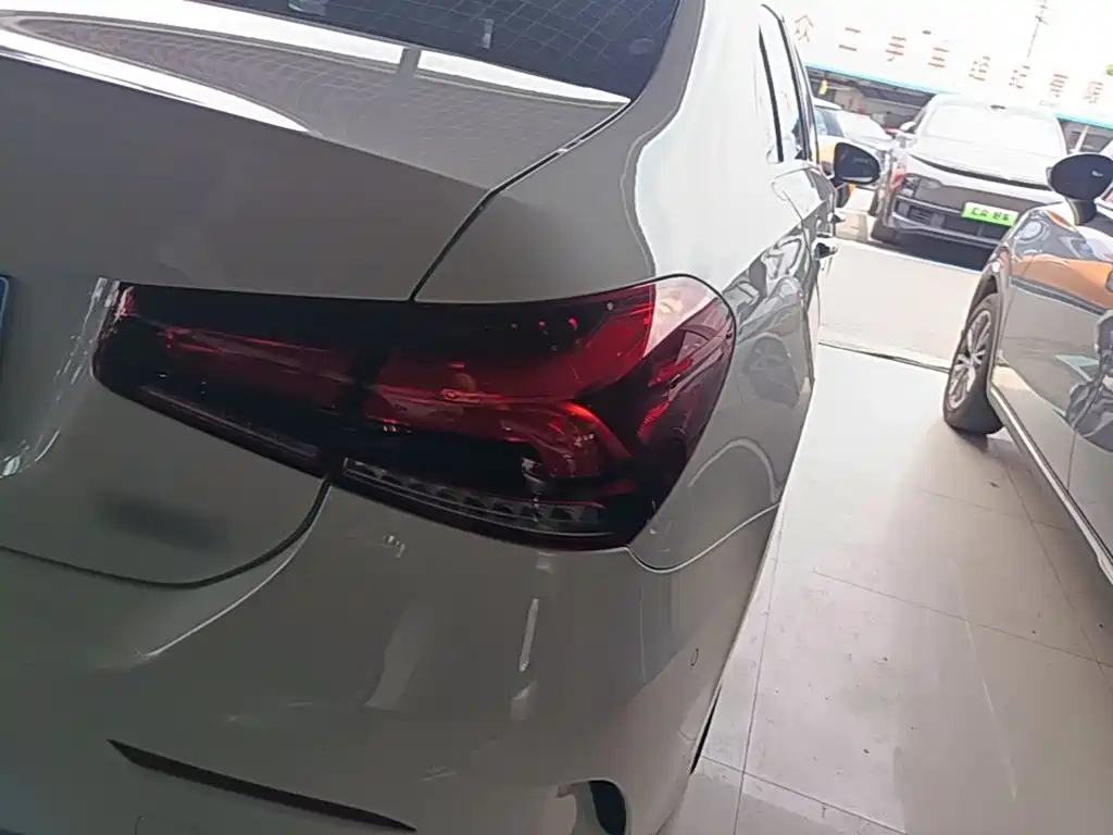 Mercedes-Benz A-Class — миниатюра 8