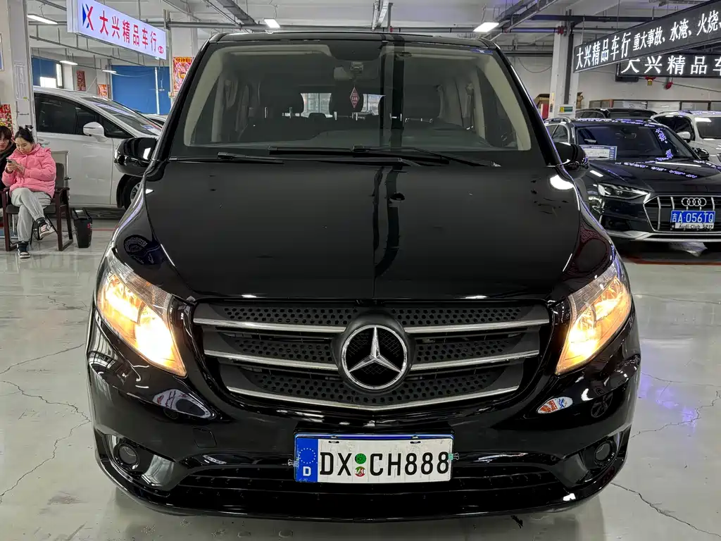 MERCEDES-BENZ VITO