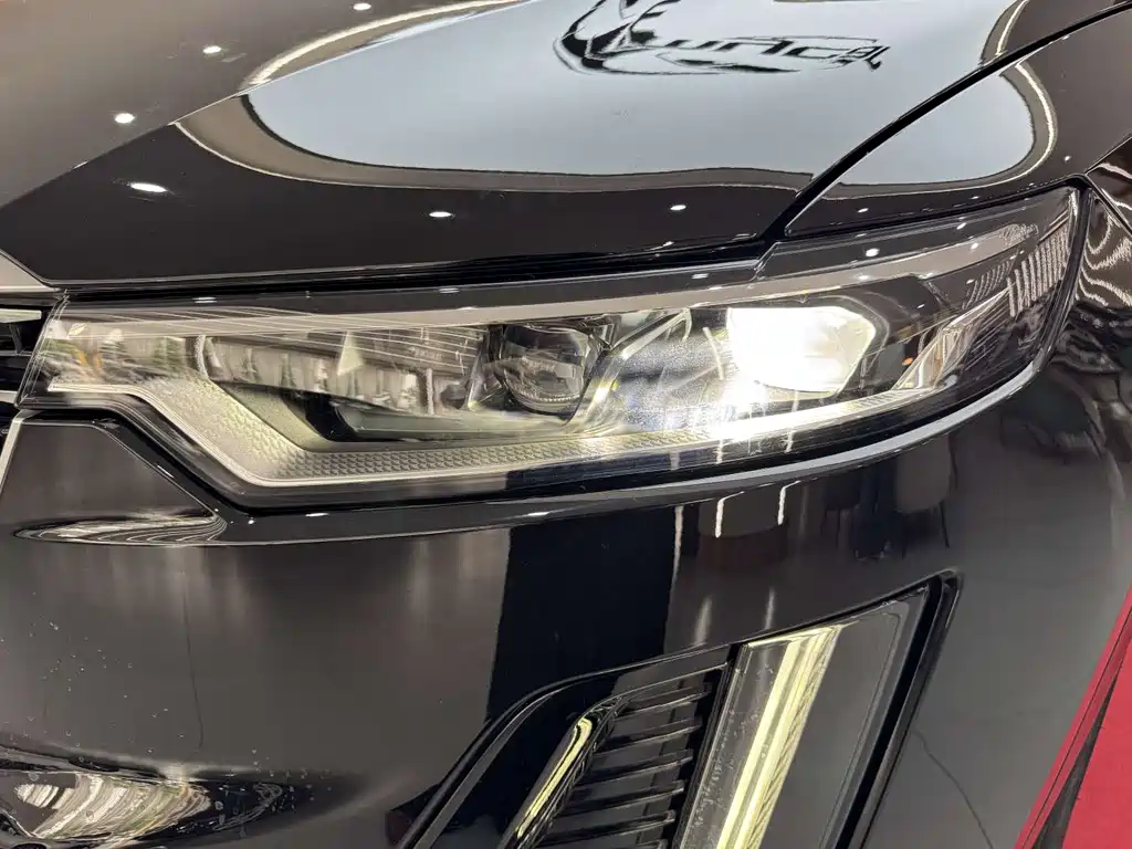 Cadillac XT6 — миниатюра 36