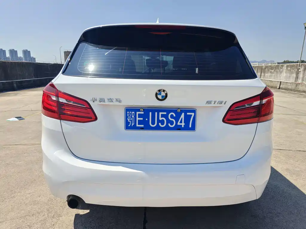 BMW 2 Series Active Tourer — миниатюра 18