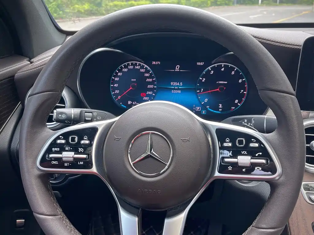Mercedes-Benz GLC — миниатюра 17