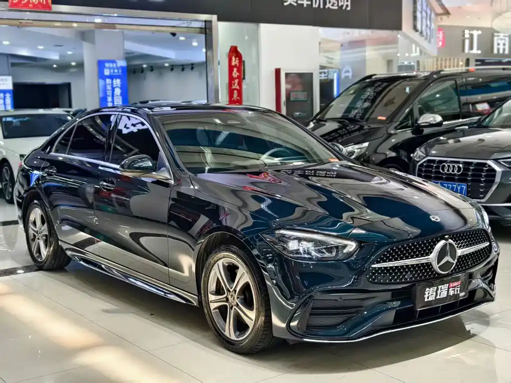 Mercedes-Benz C-Class — миниатюра 3