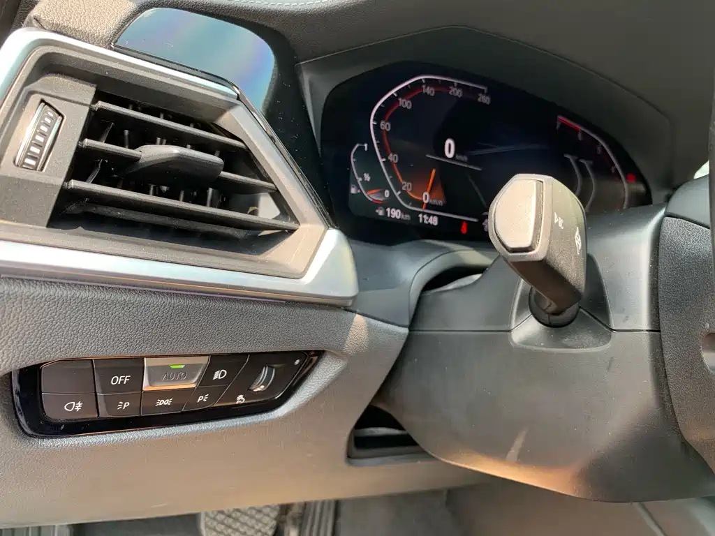 BMW 3 Series — миниатюра 23