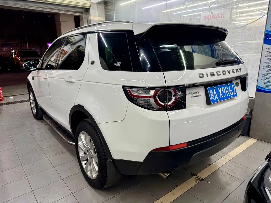 Land Rover Discovery Sport — миниатюра 12