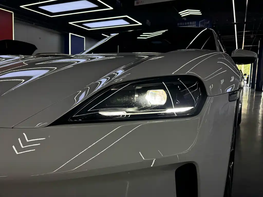 Porsche Taycan 2024 Taycan 4