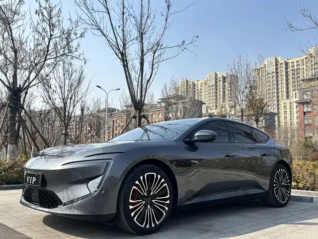 2025 Avatr 12