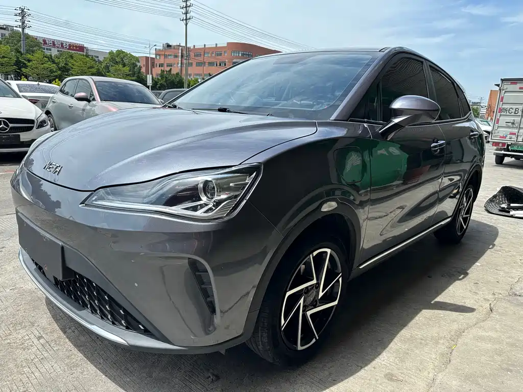 Neta V 2022 400