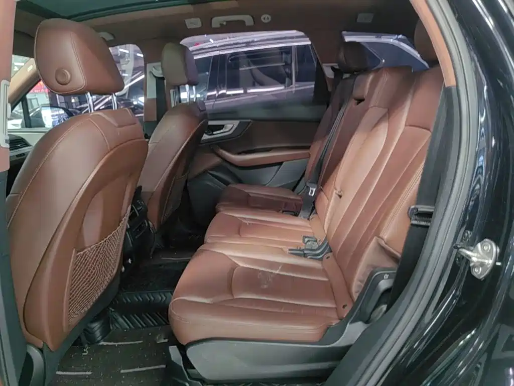 Audi Q7 — миниатюра 17