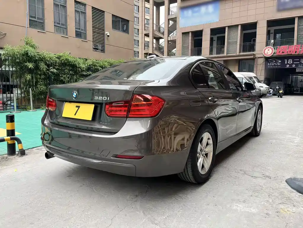 BMW 3 Series — миниатюра 9