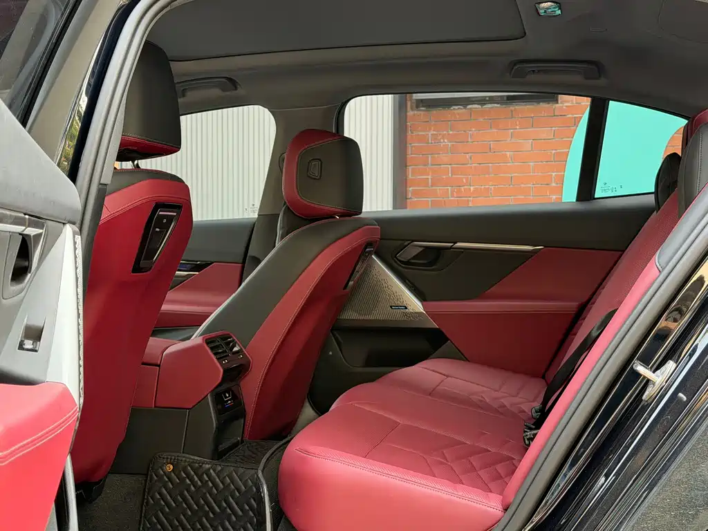 BMW i5 — миниатюра 14