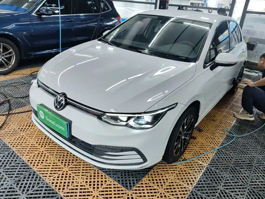 Volkswagen Golf 2021