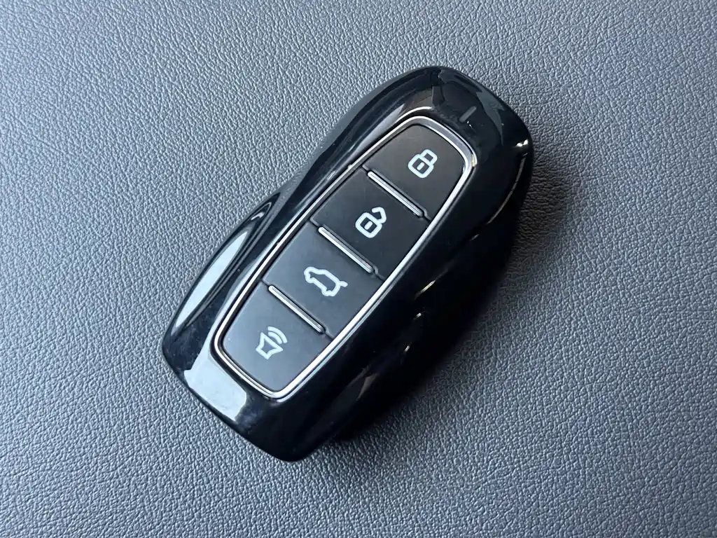 Ford Equator Sport — миниатюра 12
