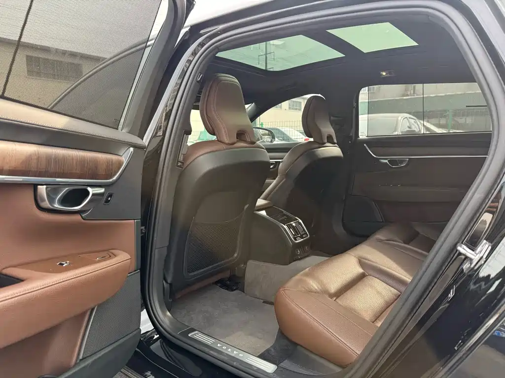 Volvo S90 2021 B5 Luxury