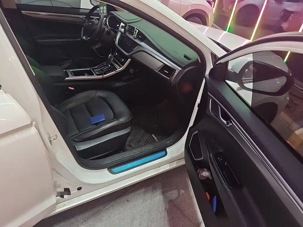 Geely Emgrand GL — миниатюра 19