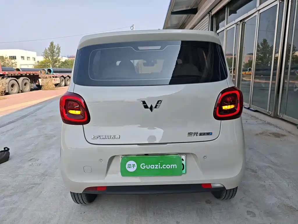 Wuling MINIEV — миниатюра 6
