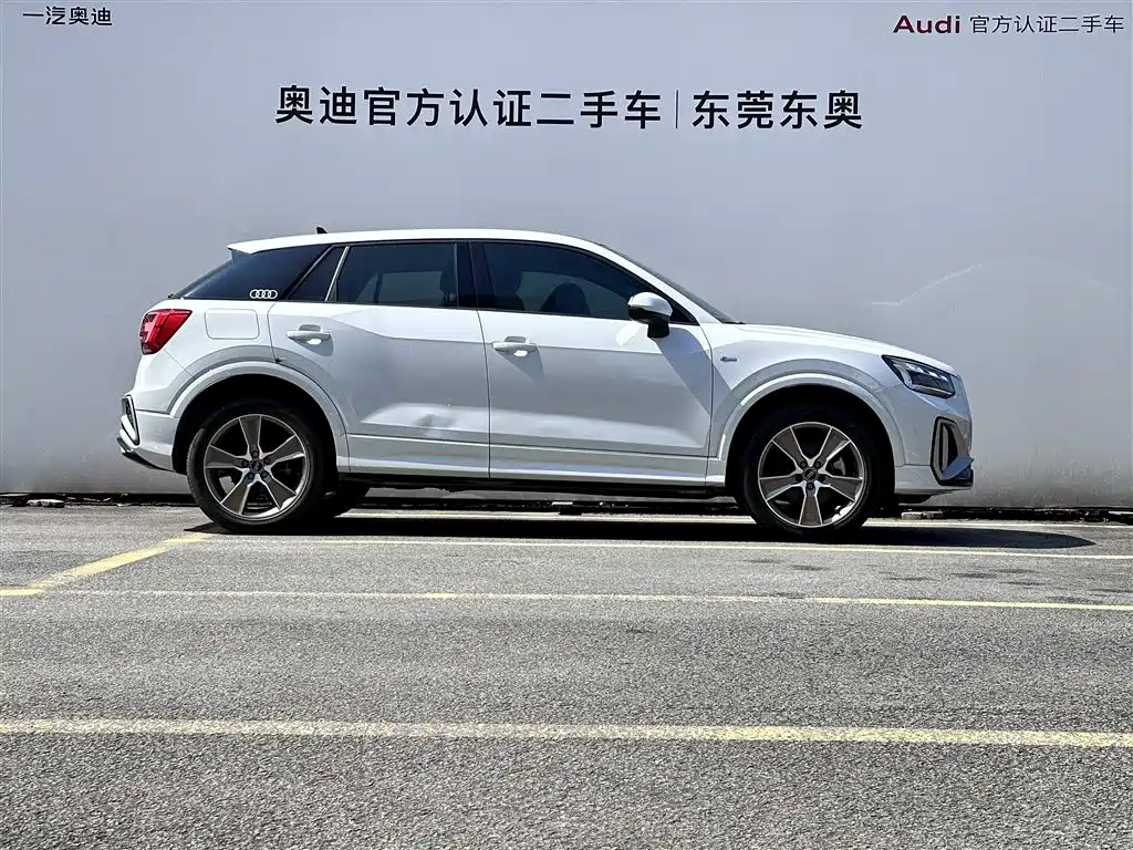 Audi Q2L 2024 35TFSI Fashion