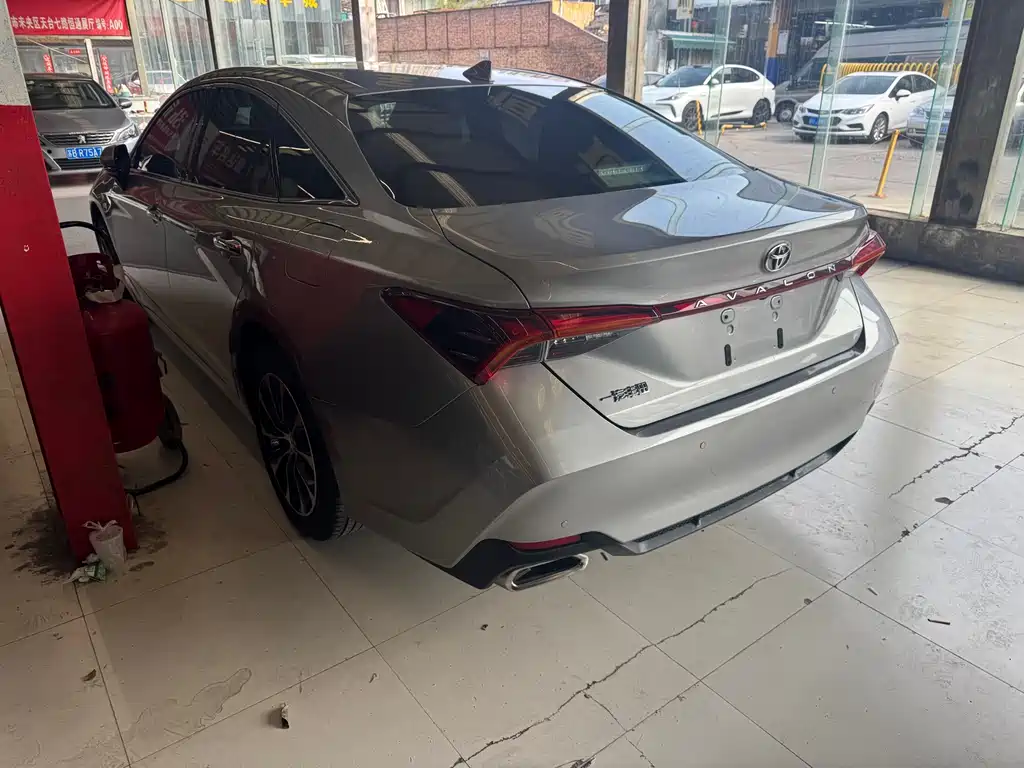 Toyota Avalon — миниатюра 14