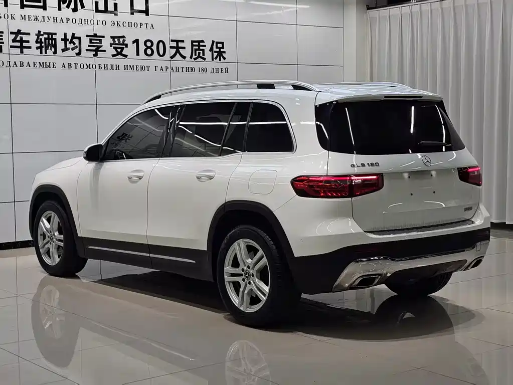 Mercedes-Benz GLB — миниатюра 6