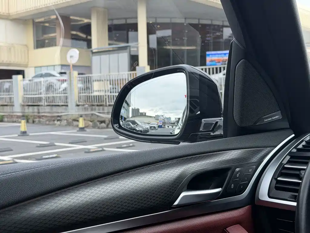 BMW X3 — миниатюра 12