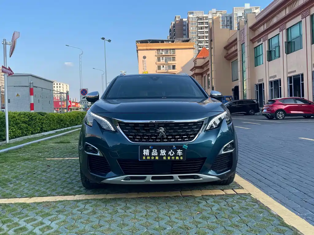 Peugeot 5008 2017 380THP 7 мест Luxury GT