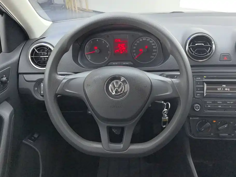 Volkswagen Jetta — миниатюра 15