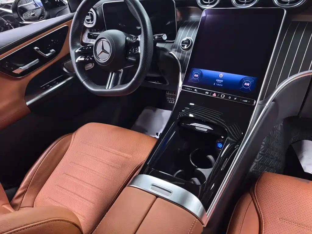 Mercedes-Benz GLC — миниатюра 13