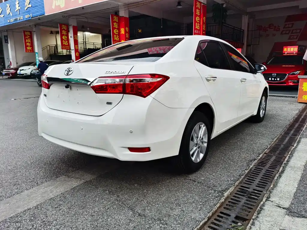 Toyota Corolla — миниатюра 6