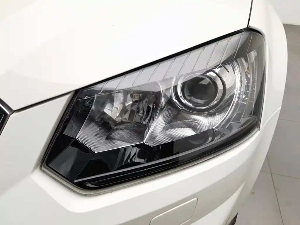Skoda Yeti — миниатюра 7