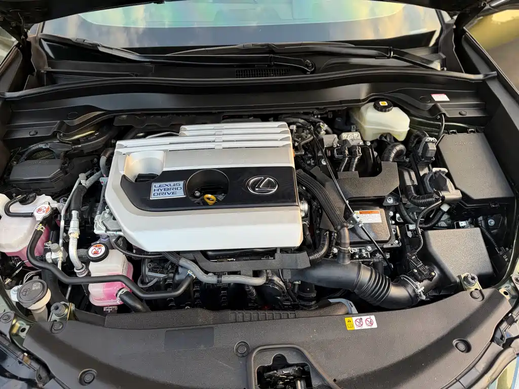 Lexus UX — миниатюра 22