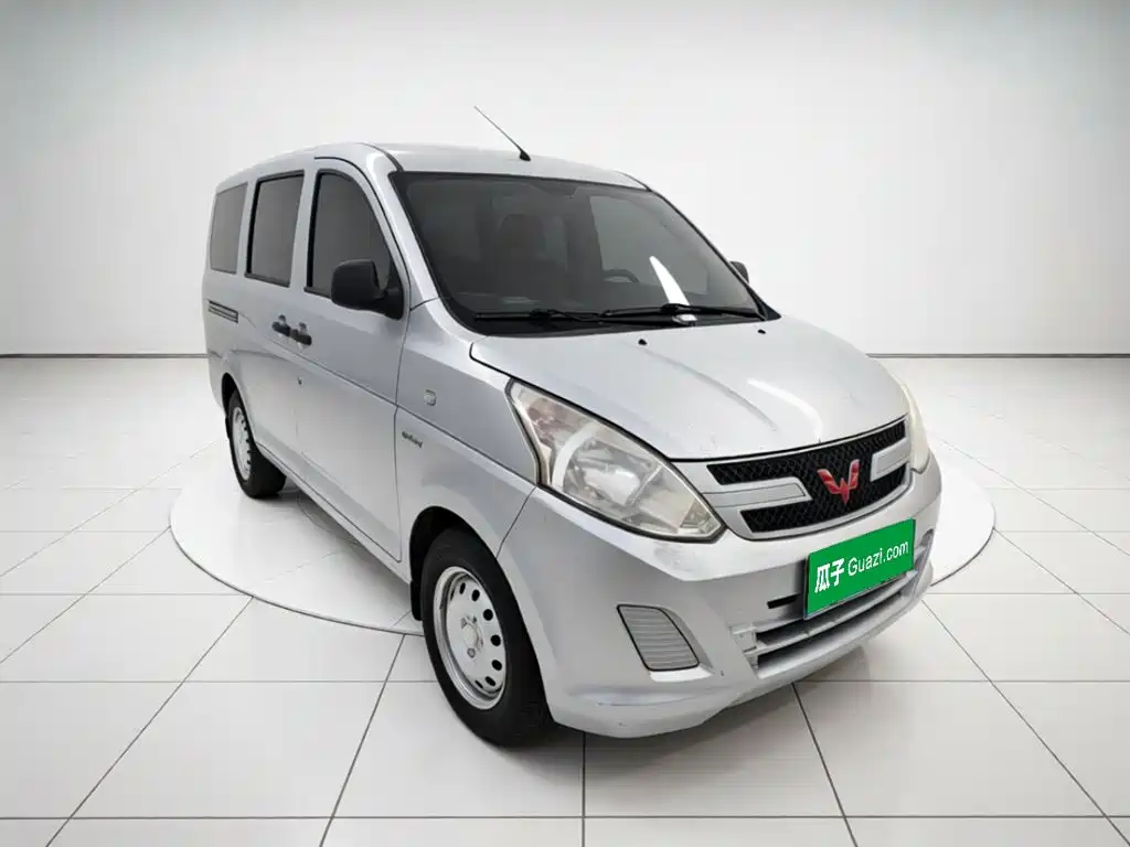 Wuling Rongguang V — миниатюра 3
