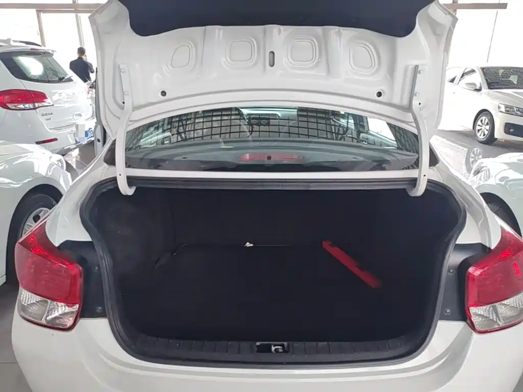Hyundai Verna — миниатюра 19