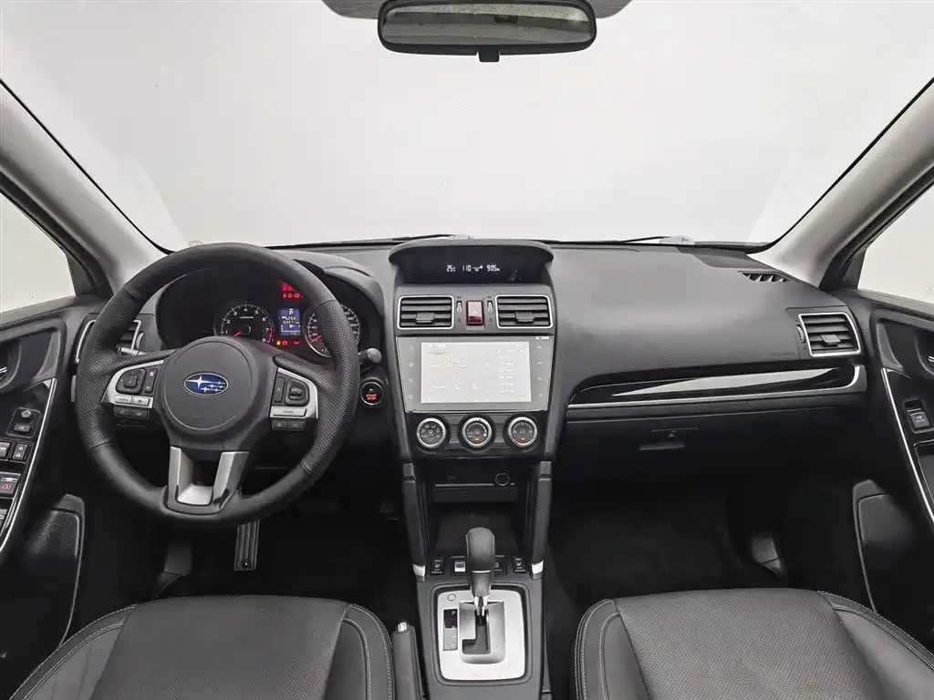 Subaru Forester 2016 2.0i Luxury