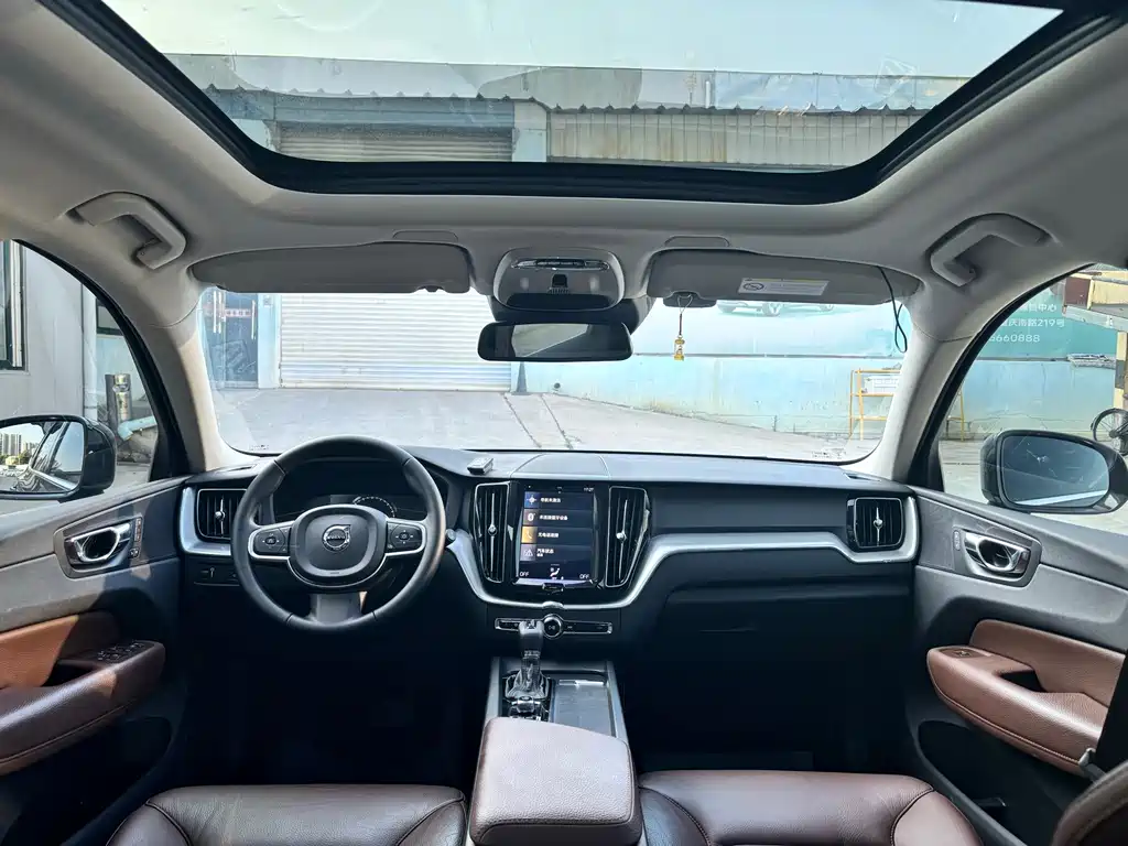 Volvo XC60 — миниатюра 11