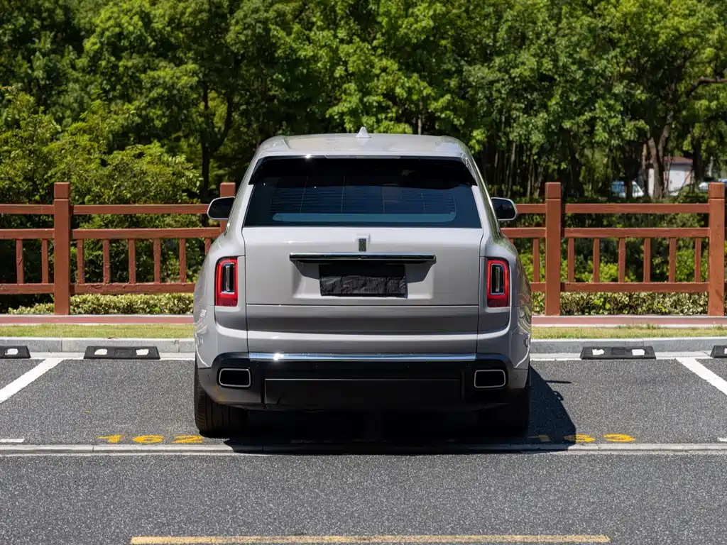 Rolls-Royce Cullinan — миниатюра 5