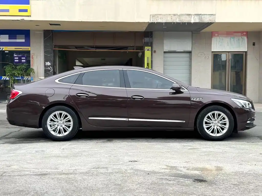 Buick LaCrosse — миниатюра 8