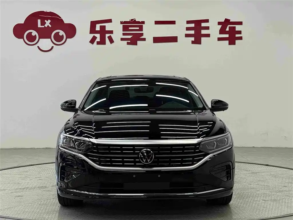 Volkswagen Passat 2022 380TSI Flagship