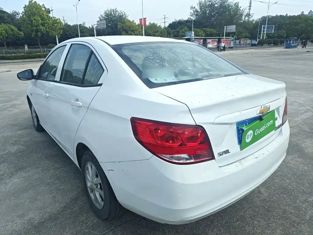 Chevrolet Sail — миниатюра 5