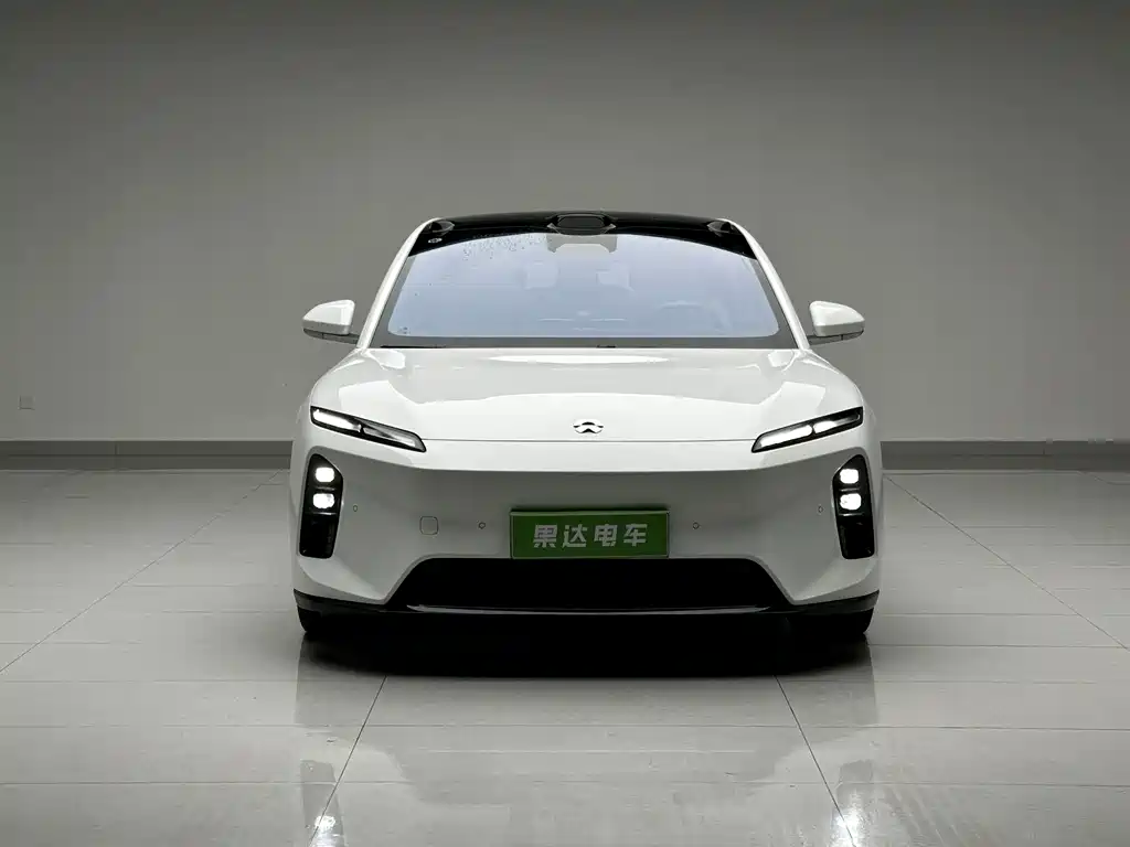 NIO ET5T — миниатюра 2
