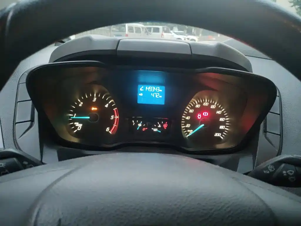 Ford Transit — миниатюра 7