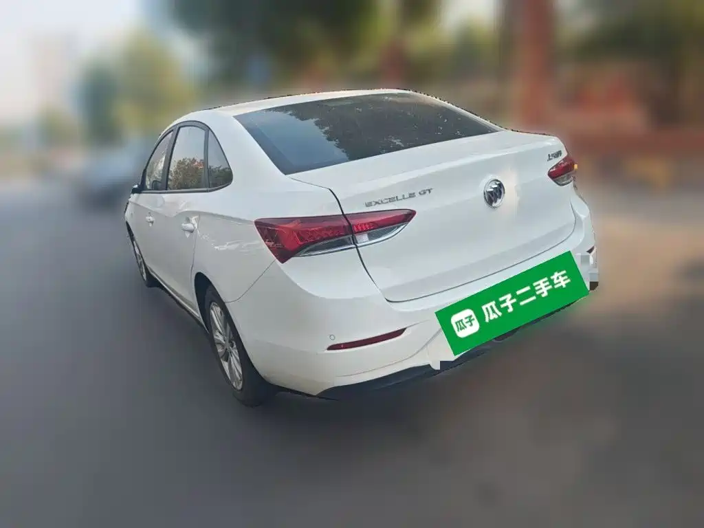 Buick Excelle — миниатюра 4