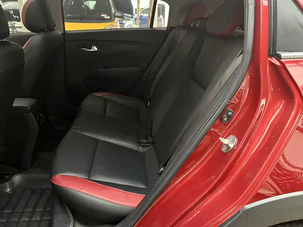 Kia KX Cross 1.6L Auto Lively Sunroof Edition China VI, фото 12