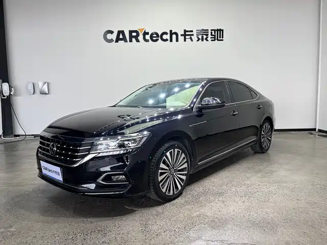 VOLKSWAGEN PASSAT 2021