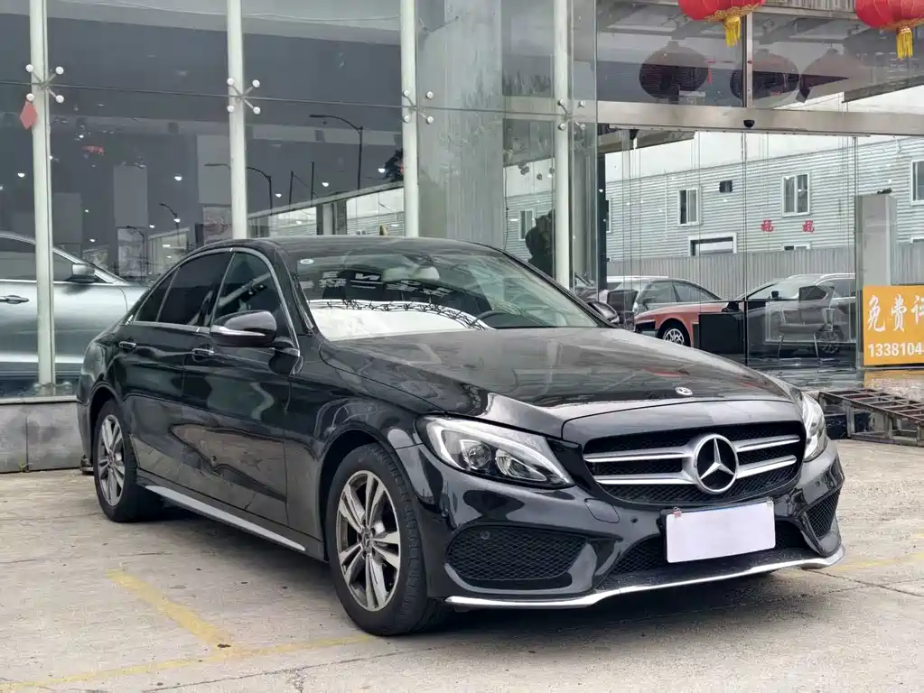 Mercedes-Benz C-Class — миниатюра 2