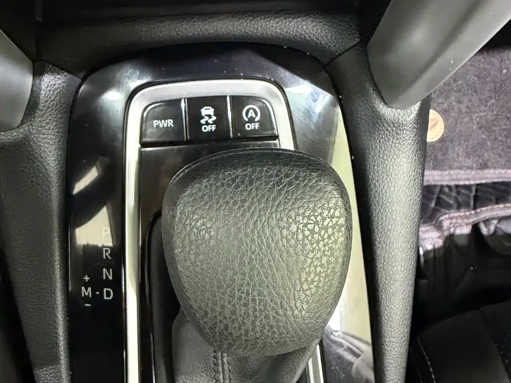 Toyota Corolla Cross — миниатюра 18