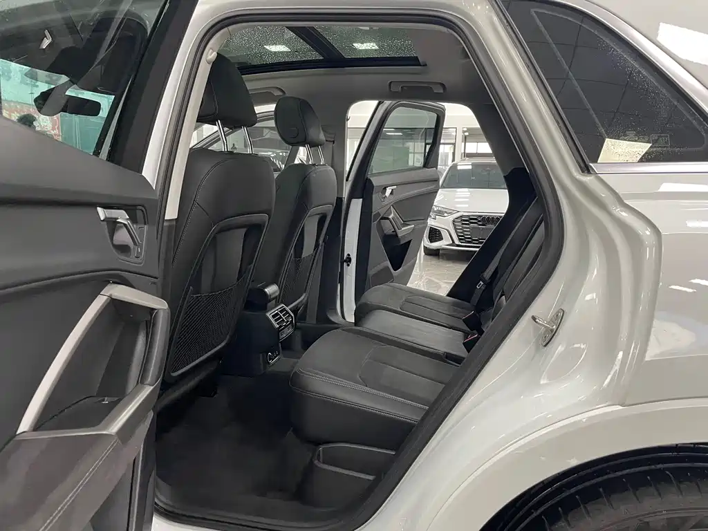 Audi Q3 2022 35 TFSI Fashion